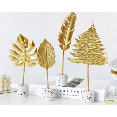 Nordic Creative Metal Leaf Miniatures Desktop Ornament Statue with Marble Base