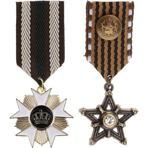 Phenovo 2 Pcs Vintage Crown Star Geometric Medal Badge Fabric Uniform Brooch Halloween Party Cosplay Collar Fashion Brooches Pin