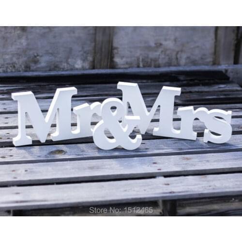 1 Set Mr & Mrs Wooden Letters Wedding Decoration Present 10cm Height