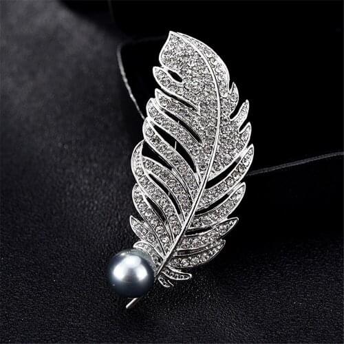 Feather Brooches Imitated Pearl For Women Gifts Rhinestone Lapel Pin Vintage Scarf Leaf Brooch Pins