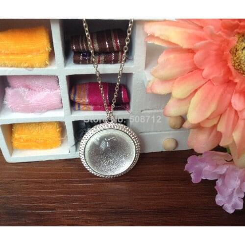 Silver plated Pendant Tray plus Glass maching Dome Inserts plus one kit size glaze- 25mm(1 Inch) with 60cm chain necklace
