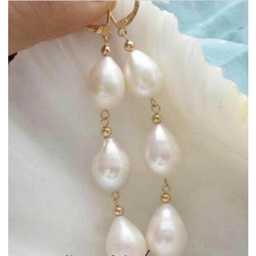 A PAIR 10-13MM AUSTRALIAN SOUTH SEA WHITE PEARL EARRING 14K GOLD