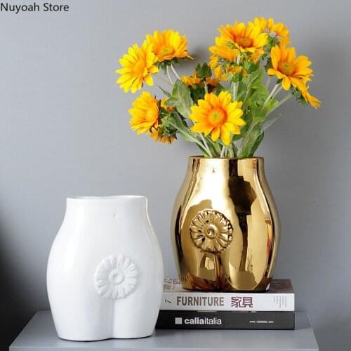Creative Ceramic Dried Flower Vase Golden Abstract Human Sculpture Statue Vase Accessories Living Room Flower Arrangement Vase