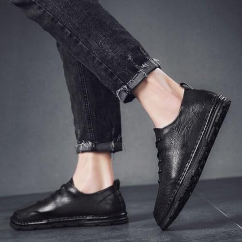 Men Sports breathable mens casual fashion soft-soled coconut shoes lightweight old shoes leathe Breathable Men Sneakers