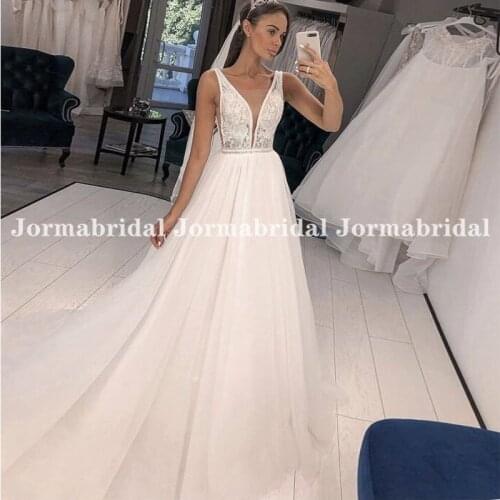 Hot Sale Boho Wedding Dresses With Lace Appliques Illusion Bodice Deep V-Neck Sleeveless Light Weight Tulle Beach Bridal Dress