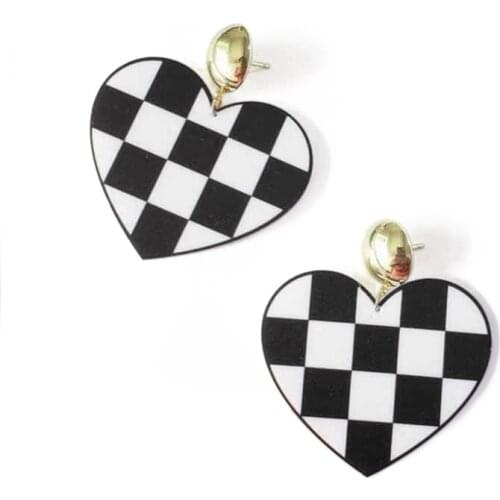 Fashion Simple white and black squares Heart Drop Earrings Women Cute acrylic earring Jewelry Wholsale festival Gift E18086