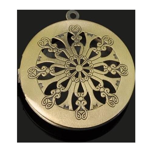 Hot sale Wholesale 32mm Antique Bronze Filigree Essential Oil Aromatherapy Diffuser Locket Pendant