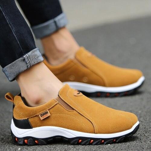 2021 New Loafers Sneakers For Men Shoes Outdoors Breathable Flock Male Footwear Walking Comfortable Slip-On Shoes Men