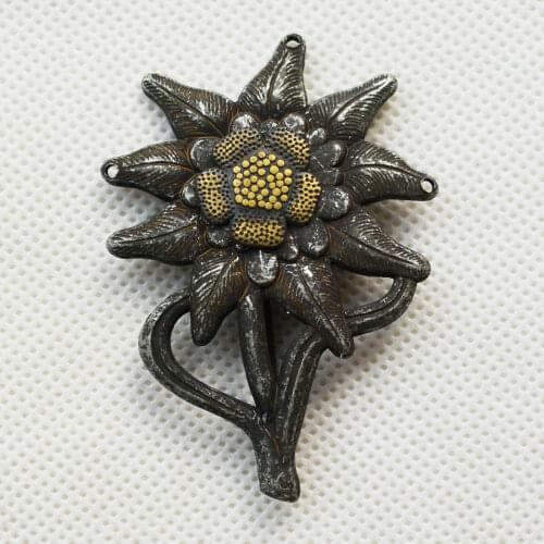 WWII GERMAN EM EDELWEISS MOUNTAIN CAP BADGE MEDAL A3215