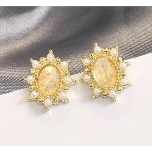 Korean Fashion Earrings 2021 New Temperament Earrings Retro Style Fashion Temperament Net Red Small Crystal Earrings Womens