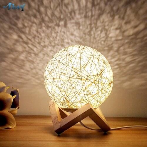Novelty Nordic Table Lamps Romantic Moon Night Light Dimming Livingroom Badroom Childrens Room Bedside Light Desk Lamp E27 LED
