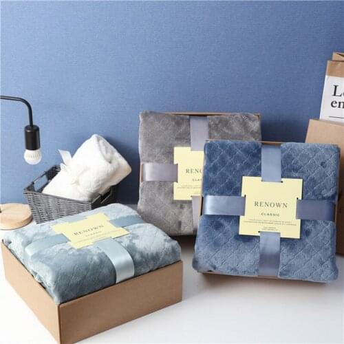 Super Warm Soft Flannel Blanket Aircraft Sofa For Office Plush Throw Blankets Portable Car Travel Gift Plaid Blanket Bedding