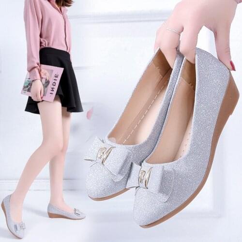 Trendy Fashion Sweet Bow Sequined Cloth Ladies Single Shoe Cover Foot Spring and Autumn Casual Pointed Wedge High Heels