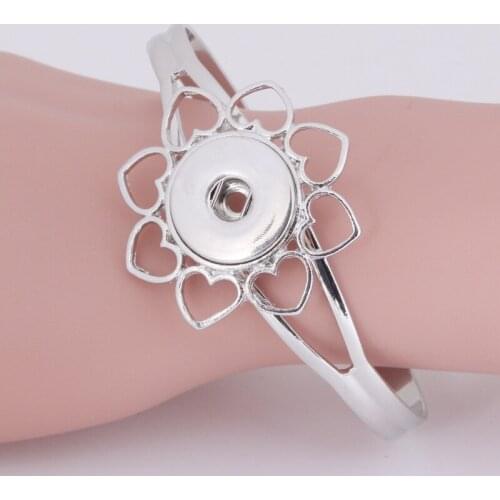 Eamior 18mm Snaps Bangle Romantic Heart Flower Style Charm Silver Tone Jewelry Female Wristband Snap Buttons DIY Bracelets