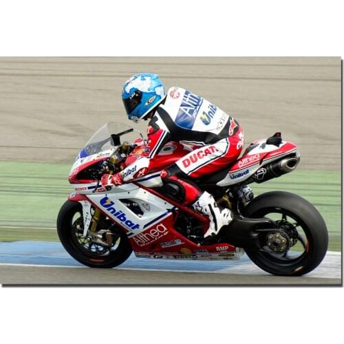 Ducati Racing Motorcycle Poster Wall Art Pictures For Living Room Canvas Paintings for Home Decor