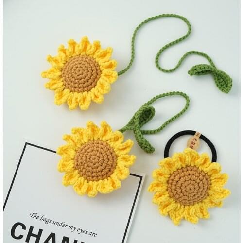 Fashion Hand-knitted Handmade Sunflower Daisy Keychain Head Rope Bag Pendant Best Gift For Lovers Girlfriends