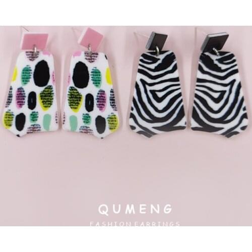 QUMENG 2021 Inspired Design Classic Zebra Pattern Colorful Pop Dot Printed Acrylic Earrings Geometric Elegant Ladies Jewelry