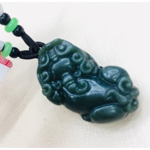 Pure natural Hetian sapphire Hand-carved dark green unicorn pendant with tri-color bead necklace Men and women sweater chain
