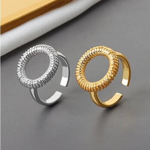 Simple Geometric Hollow Round Adjustable Ring for Women Girls Minimalist Circle Geo Finger Rings Jewelry anillos de mujeres