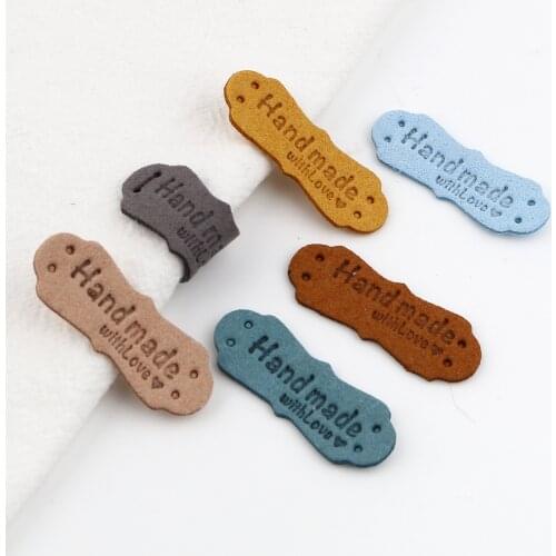 20pcs Irregular PU Leather Labels Tags Hand Made With Love Faux Suede Leather Label For Clothes Sewing Tag Garment Accessories