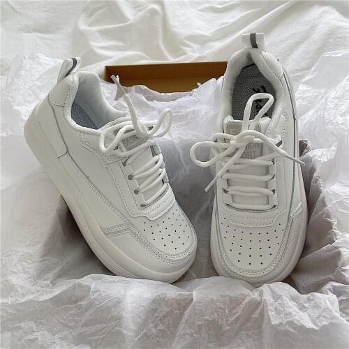Kawaii Platform Sneakers Women Vintage White Sports Shoes 2021 Autumn Fashion New Lolita Low Top Casual Ins Trend Flats