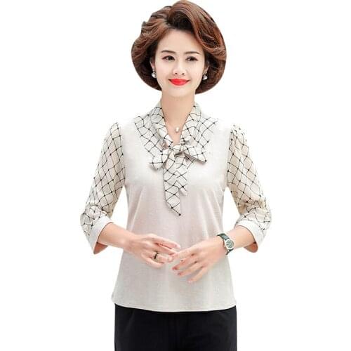 Women T-shirt New 2021 Autumn Knitted Pullovers Elegant Slim Bow Fake two-piece Mother Clothes Middle-aged Mother Top
