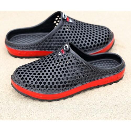 Men Slippers 2020 Summer Clogs Unisex Beach Slipper Lightweight EVA Couple Flip Flops Quick Dry Garden Shoes Lovers Pool Sandals