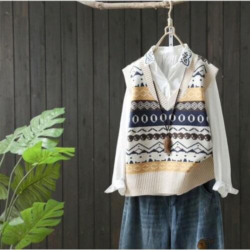Jacquard V-neck vest sweater women 2021 spring and autumn fashion new sleeveless geometric pattern outer pullover top