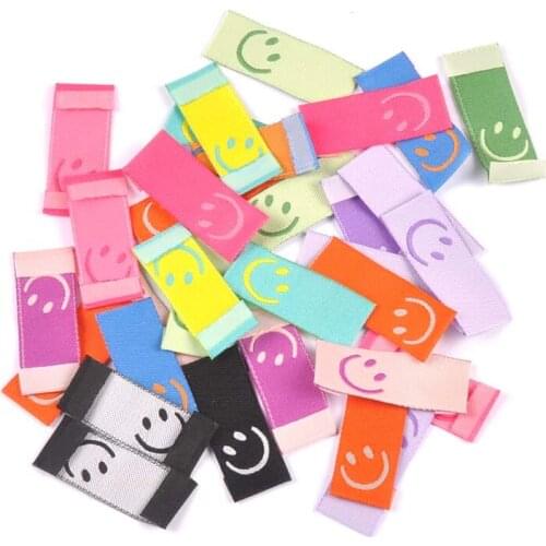 50pcs 8 Colors Letter Embroidery Labels Sewing Clothes DIY Flag Label Care Bags Clothing Tags Garment Crafts Handmade Accessorie