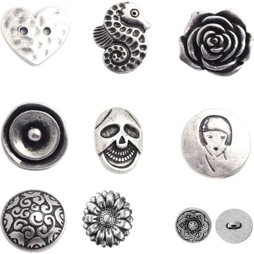5 PCs Vintage Flower Metal Sewing Shank Buttons Zinc Based Alloy Antique Silver Color Round Heart Sewing Button Skull Two Holes