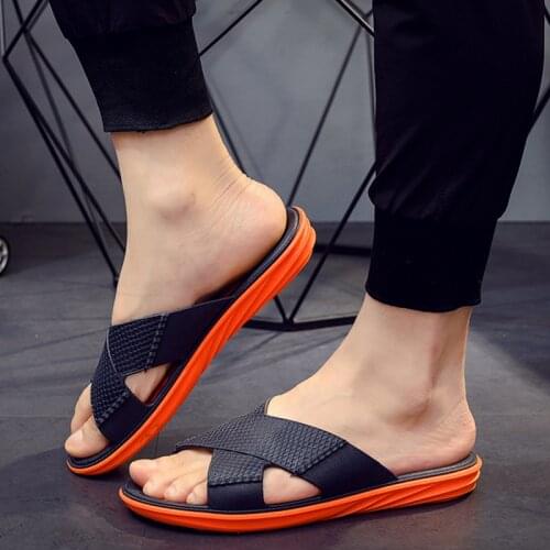 2021 Summer Mens Slippers Indoor Massage Home Shoes Bathroom Non-slip Slippers Beach Shoes Outdoor Mens Slippers