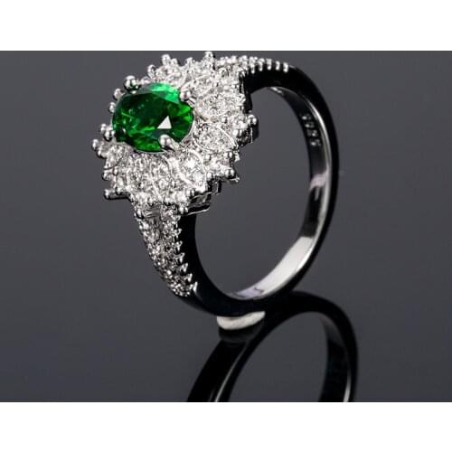 Huitan Party Ring For Women Flower Shaped Creative Design Finger Ring With Green Cubic Zircon Official Occasion Women Jewelry