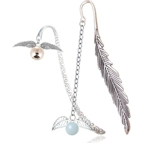 1 Pcs Retro Metal Bookmark Deathly Hallows Wing Glowing Pendant Gold Best Gift for Reader Snitch Book Mark Teacher Gift