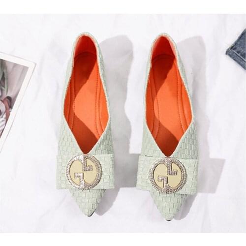 Women Shoes Fashion Pointed Flat Shoe Lightweight Breathable Ladies Lazy Loafers Casual Female Footwear Womens Single shoes 43