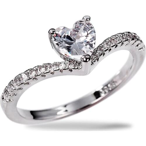 Huitan Fashionable Heart Women Wedding Rings Silver Color AAA CZ Simple Bridal Marriage Rings Proposal Fine Anniversary Gift Hot