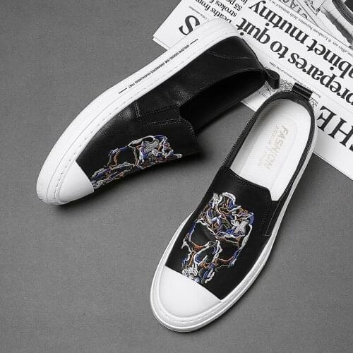 2021 Spring New Fashion Men‘s Luxury embroidery Pu Leather Slip On Casual Shoes Flats Sport Walking Sneakers Zapatos Hombre