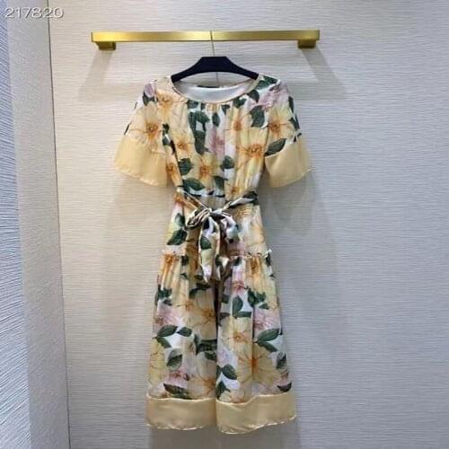 Runway Summer Design Fashion O-Neck Half Sleeves Flower Print Midi Dress Women Belt Chic Slim A-Line Dres