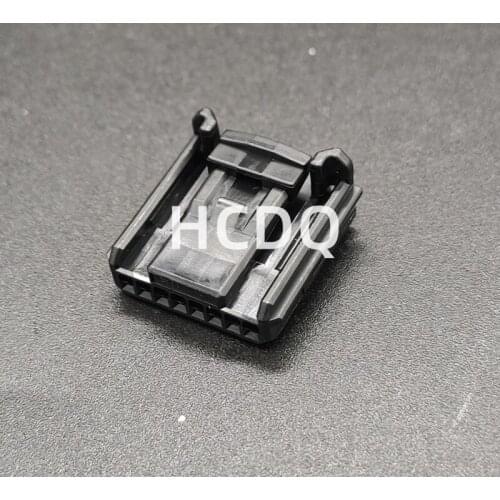 The original 90980-12558 8PIN Femaleautomobile connector plug shell and terminal are supplied from stock