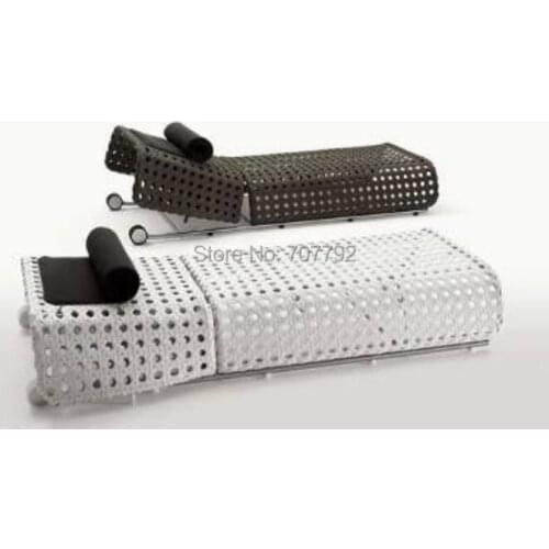 Made in china modern outdoor furniture rattan sun loungers