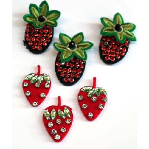 Fashion strawberry Embroidered beaded Patches for Clothing sew on rhinestone animals parche Appliques Decoration Badge parche