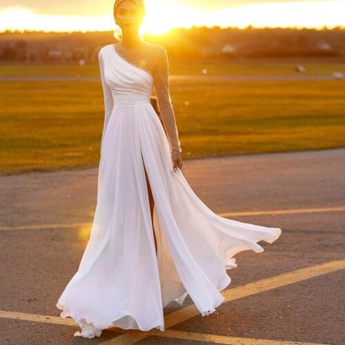 Shining Wedding Dress Pearls Long Sleeve A-Line Beach 2021 Beaded Split Bride Gown Princess Plus Size Vestido De Noiva