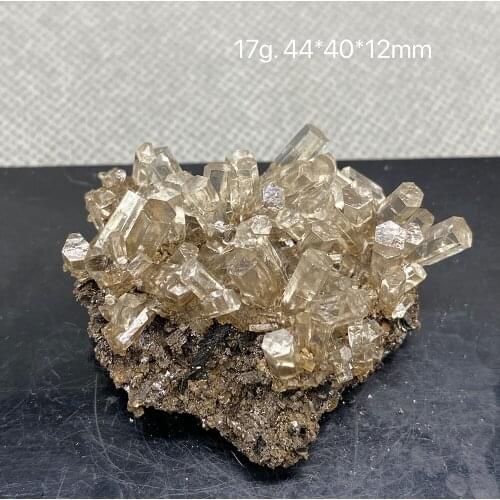 Natural transparent columnar calcite is rare and extinct in China