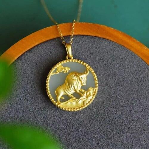 S925 Sterling Silver Gold Plated Natural Hetian Jade Gray Jade Chinese Zodiac Cow Jade Pendant Retro Fashion Jade Necklace Femal