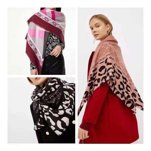 2021 ltaly for fashionable ladies is super cute scarf color large square scarf