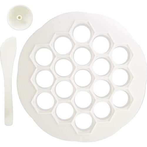 Russian Ravioli Maker Mould (19 Holes), Food Grade Plastic Pelmeni Mould Dishwasher Safe Pelmeni & Pierogi Maker