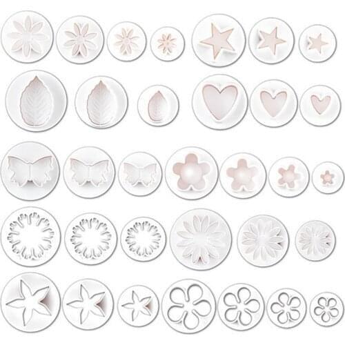33PCS/Set Biscuit Cutter Heart Butterfly Daisy Cookie Cutter Star Fondant Cutter Fondant Baking Mold Cake Decorating Tools