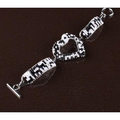 Low Price 7inch Heart Flower Shaped Plastic Bead Bracelet Boho Style For Women Jewelry Girls Gift