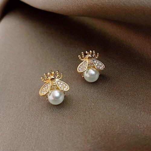 New Korean Trendy Simple Simulated-pearl Little Bee Stud Earrings For Women Fashion Lovely Crystal Jewelry