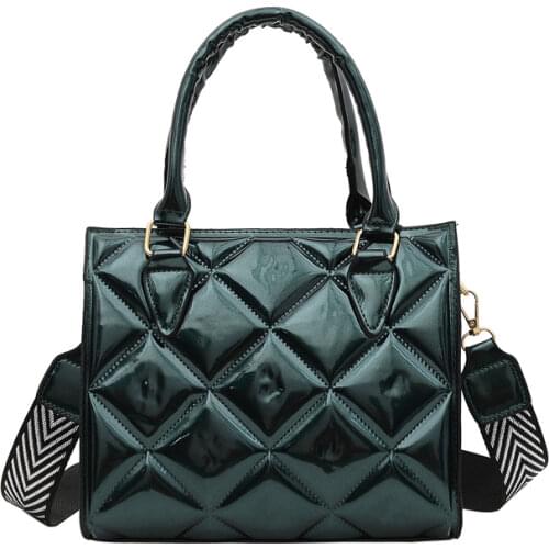 Fashion Exquisite Woven bag Retro Casual Women Totes Shoulder Bags Female Leather Solid Color bamboo Handbag for Women 2021