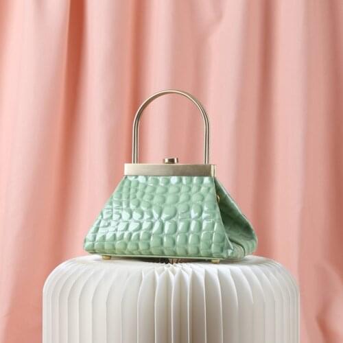 Custom French niche 2020 new fashion mini imported cowhide retro premium texture metal handle handbag